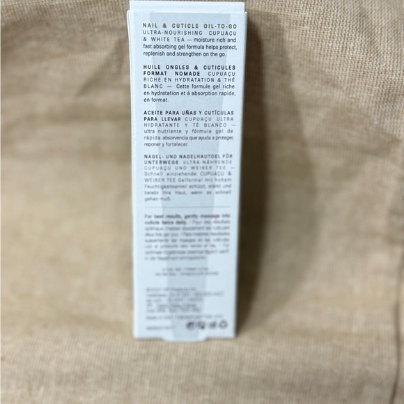 OPI Nail & Cuticle Oil To Go - Picture 2 of 6